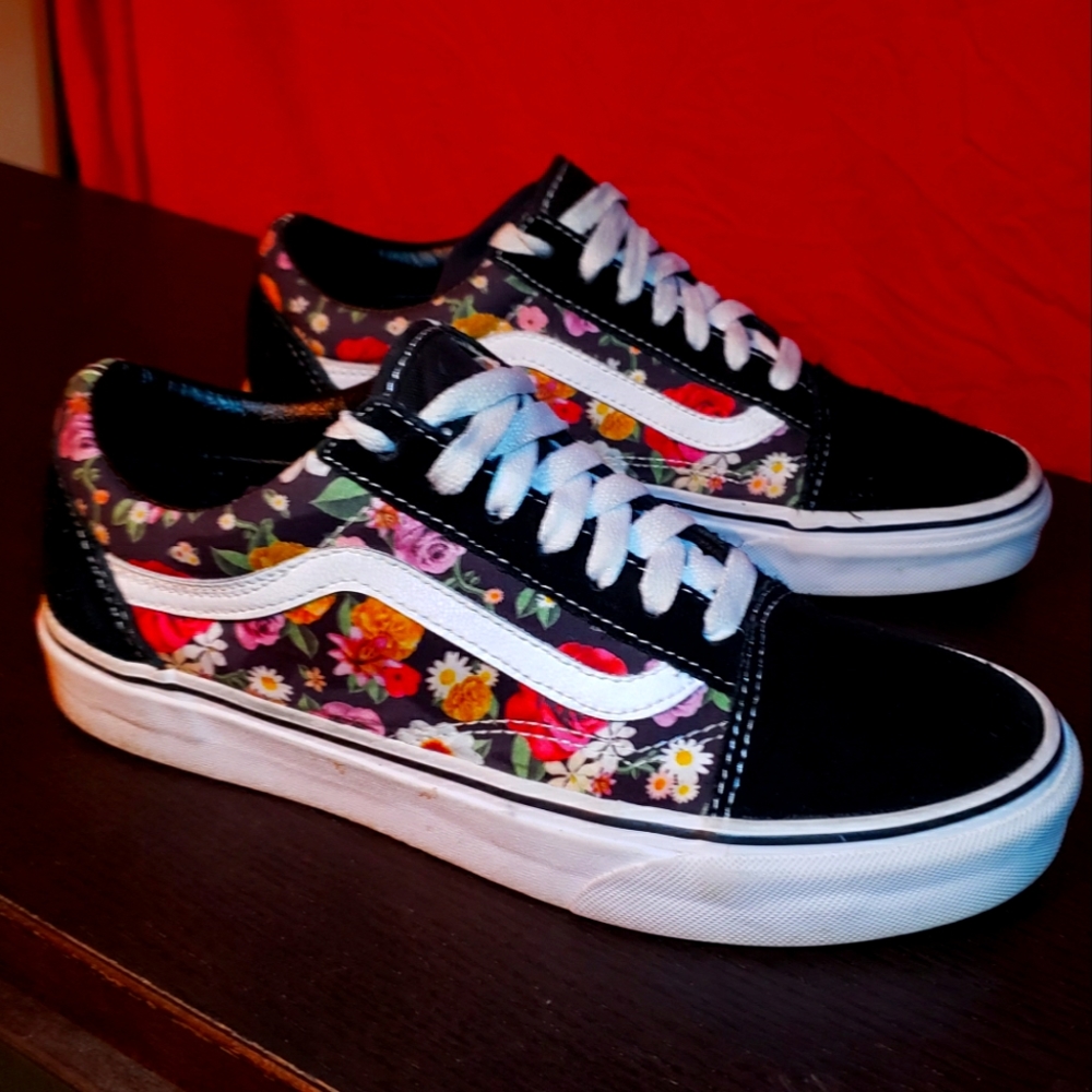 Rose Vans